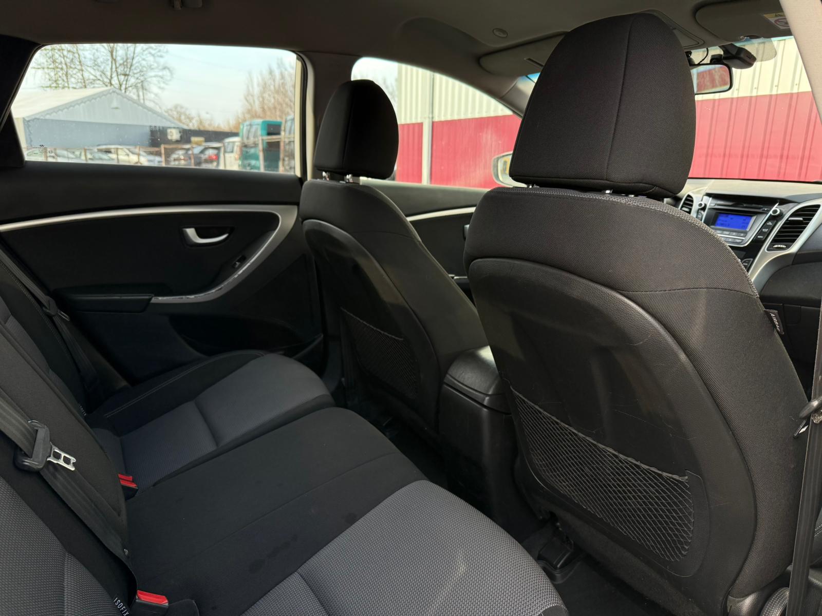 
Hyundai i30 full									