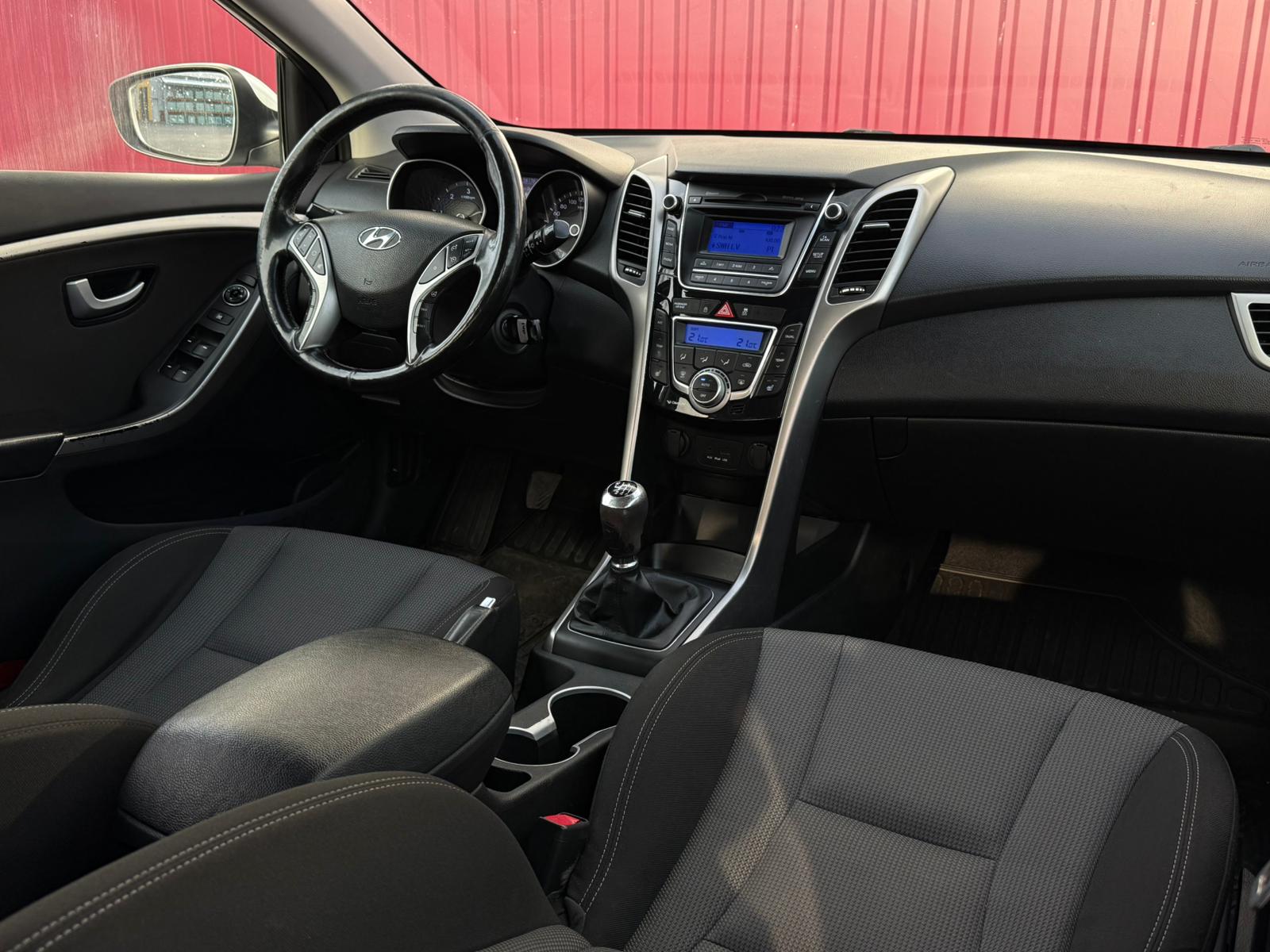 
Hyundai i30 full									