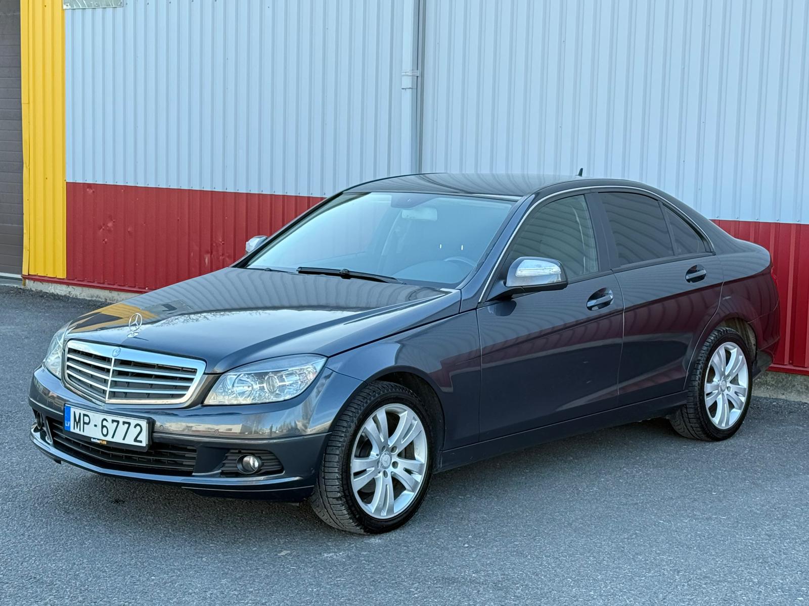 Mercedes Benz C200