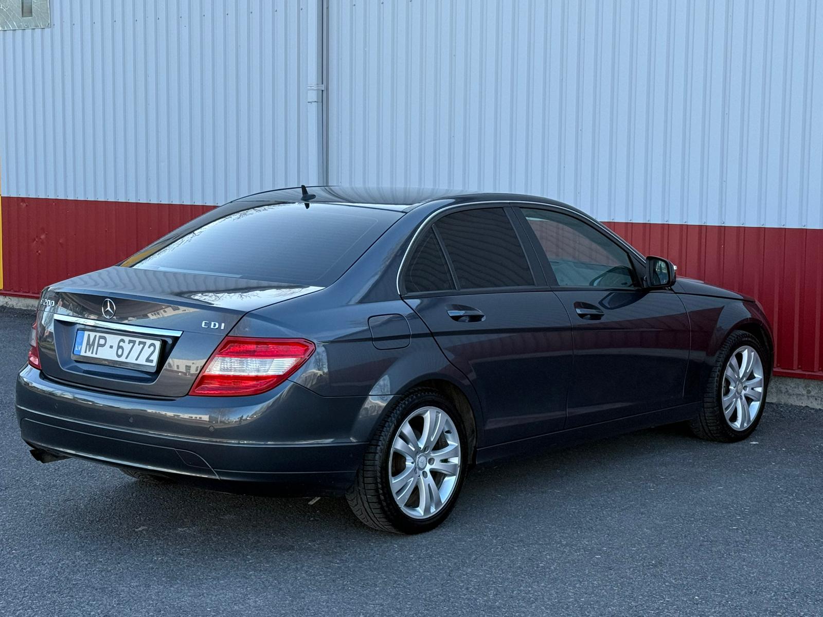 Mercedes Benz C200