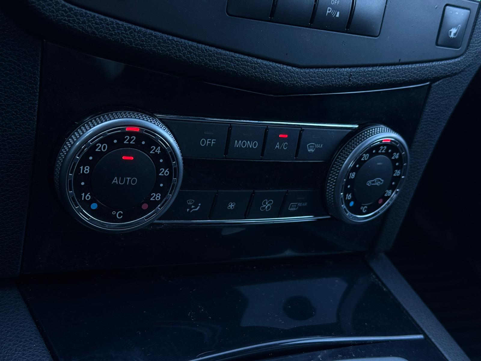 
Mercedes Benz C200 full									