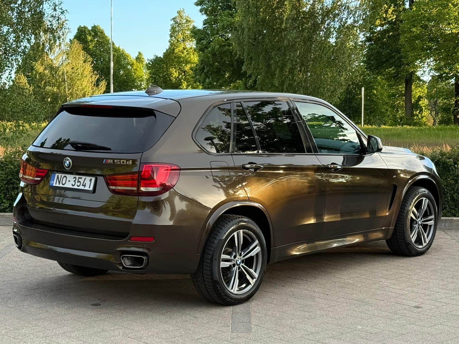 
BMW X5 full									