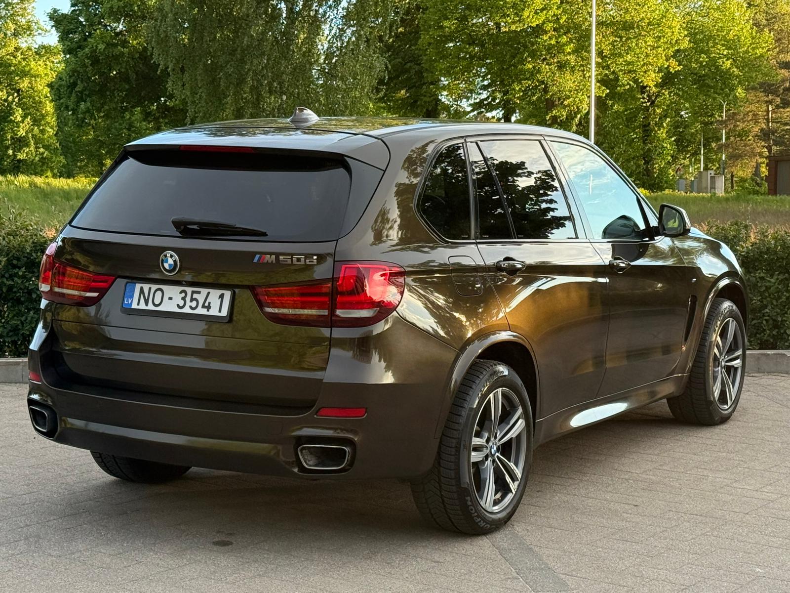 
BMW X5 full									
