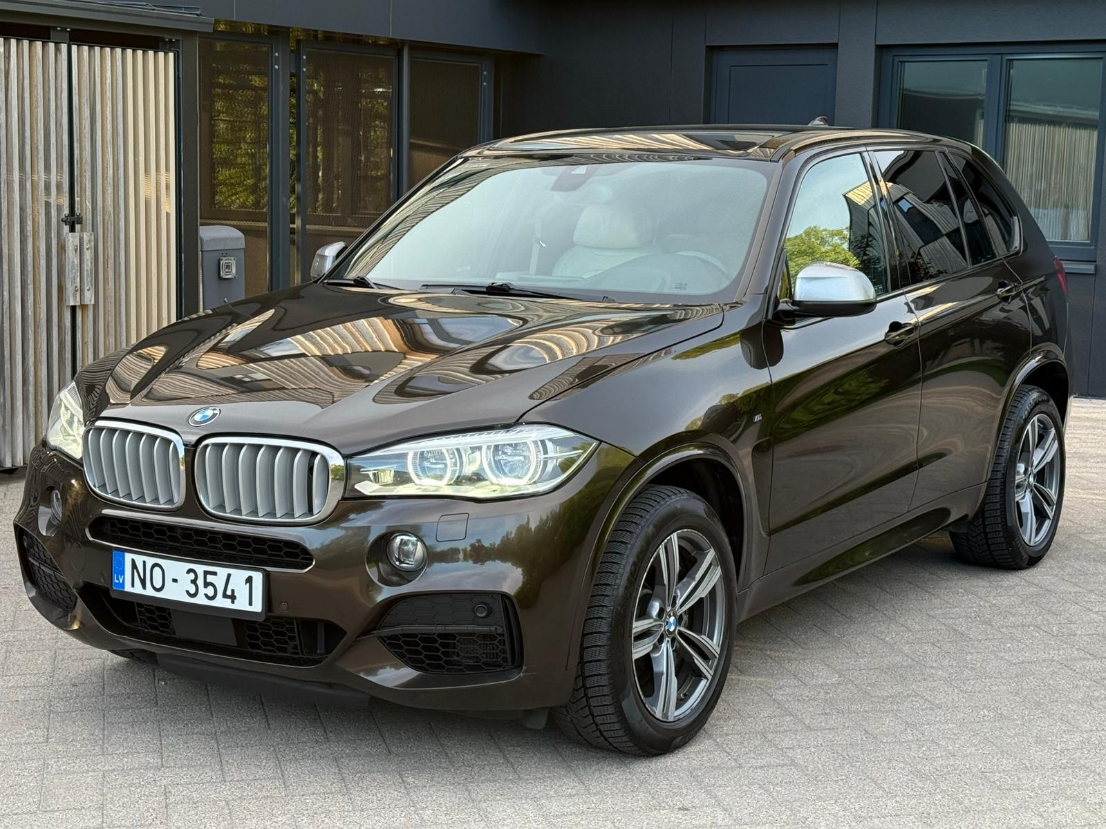 
BMW X5 full									