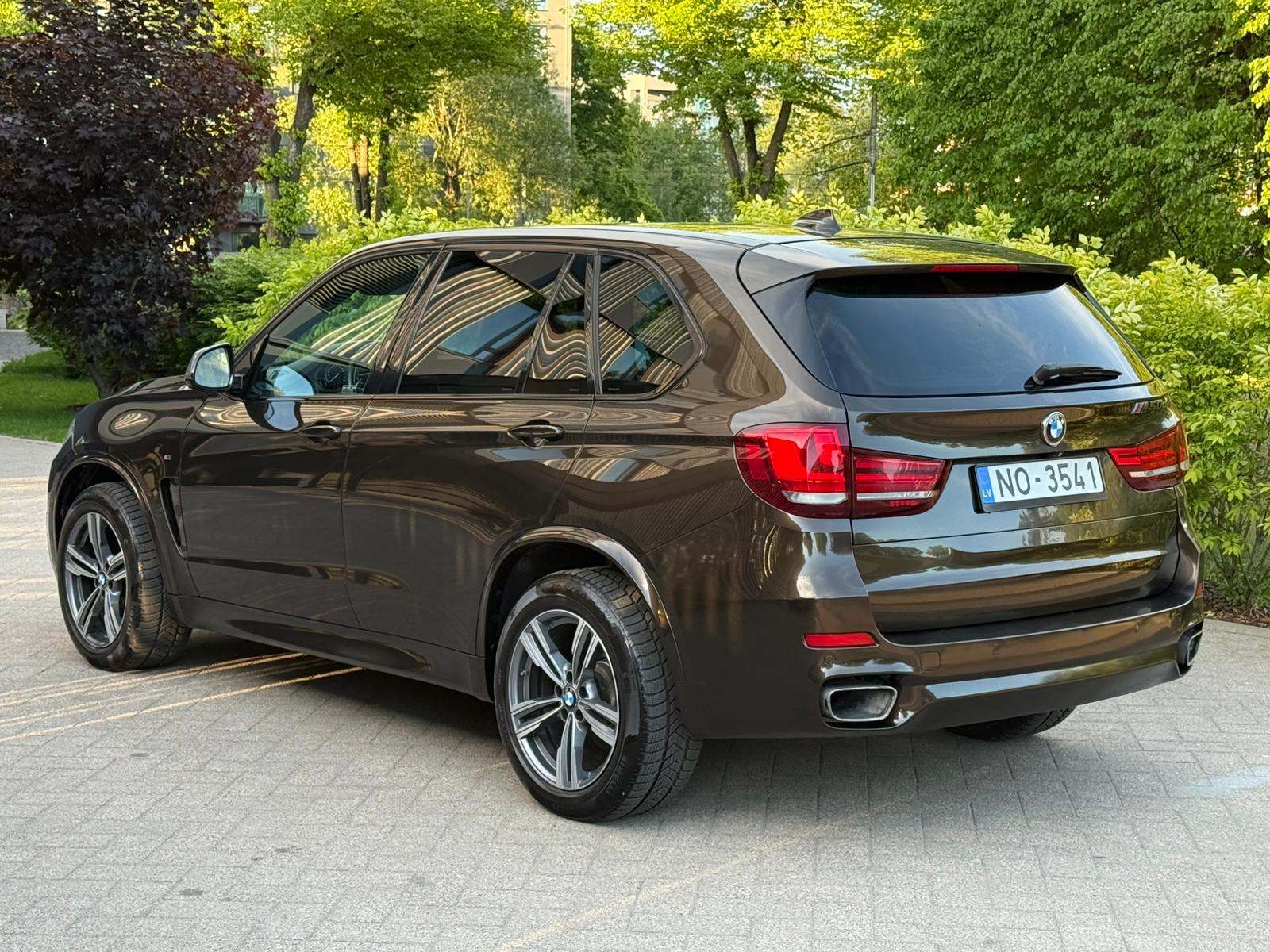 
BMW X5 full									