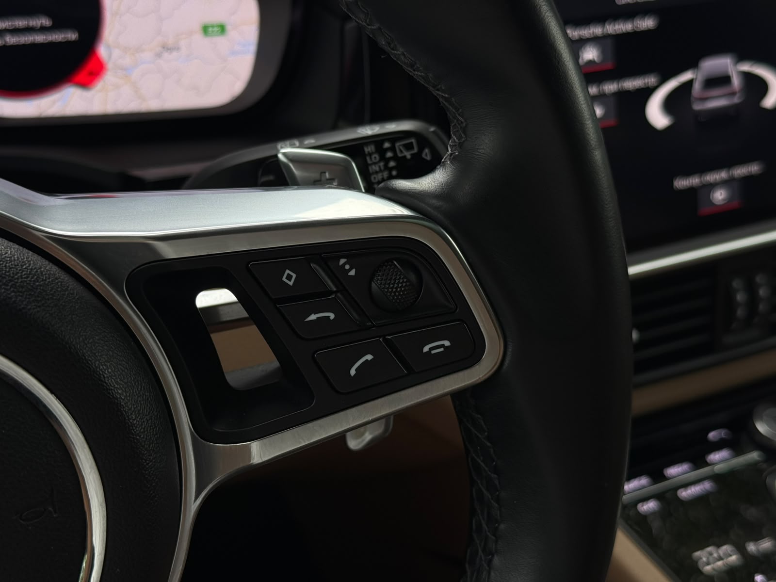 
Porsche Cayenne full									