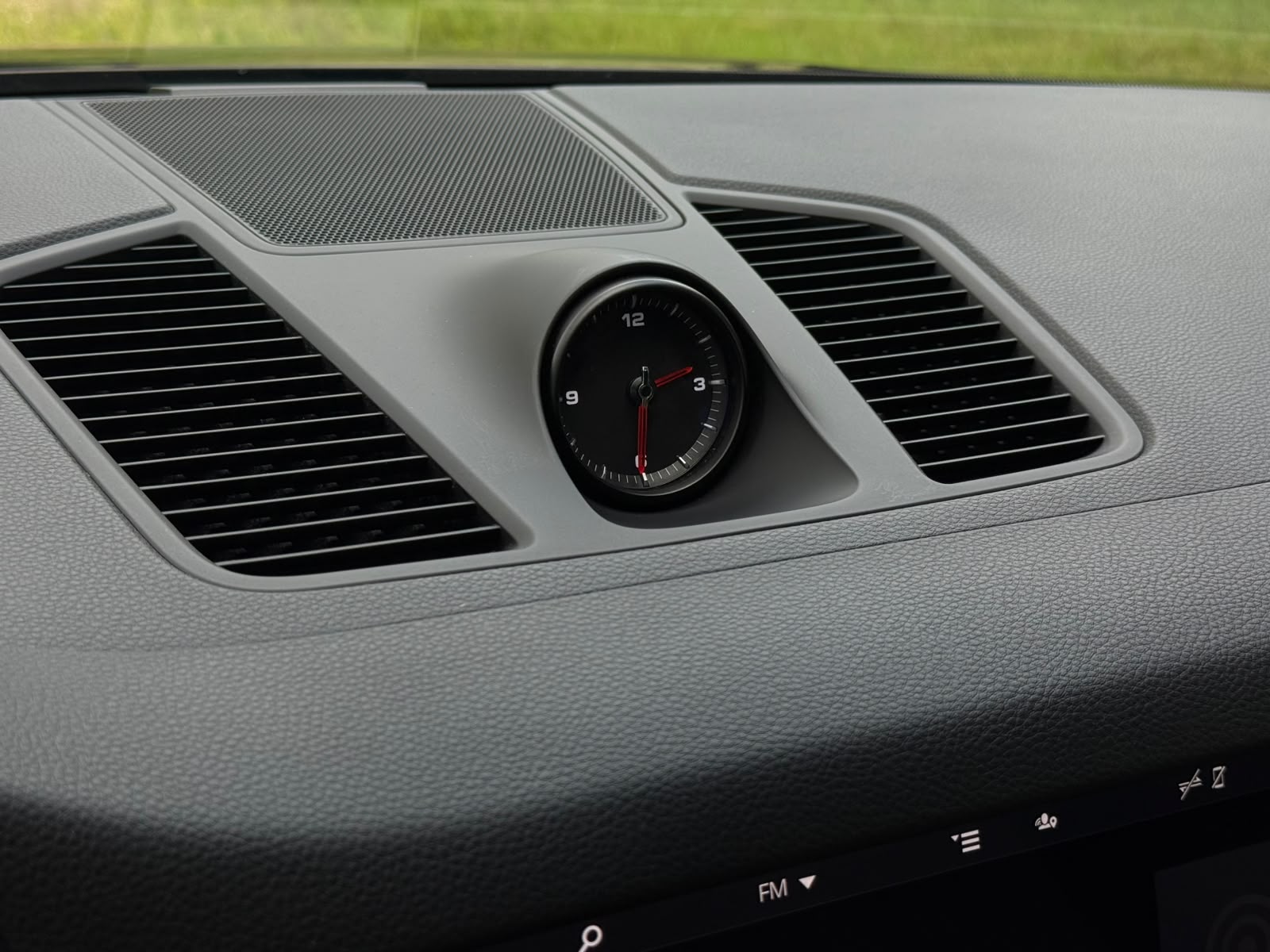 
Porsche Cayenne full									