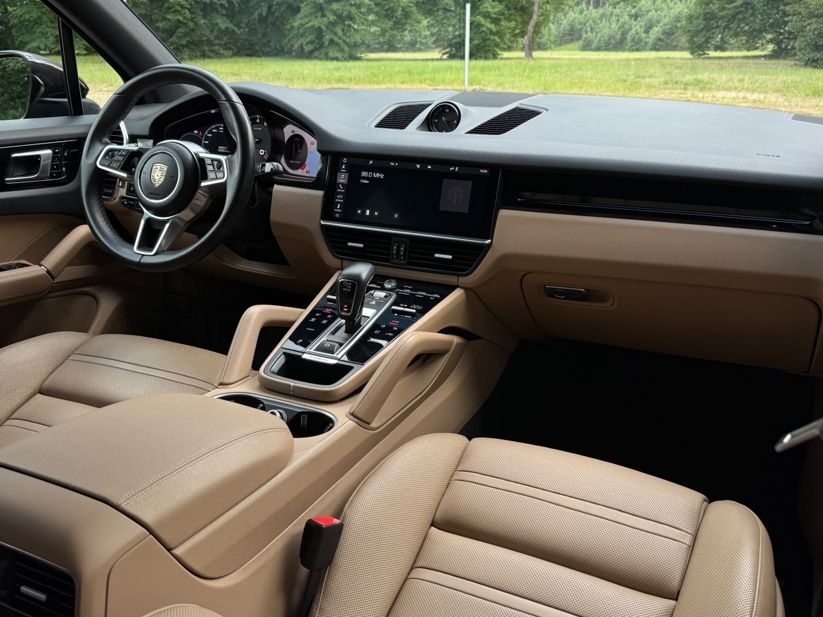 
Porsche Cayenne full									