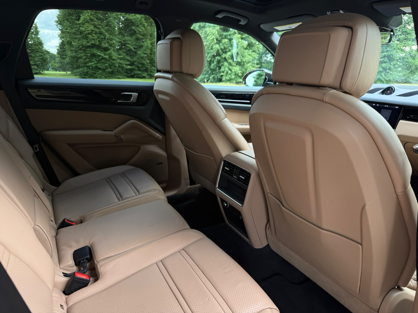
Porsche Cayenne full									
