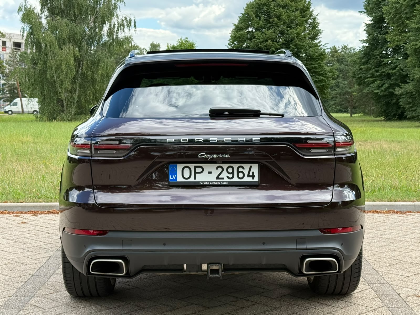 
Porsche Cayenne full									