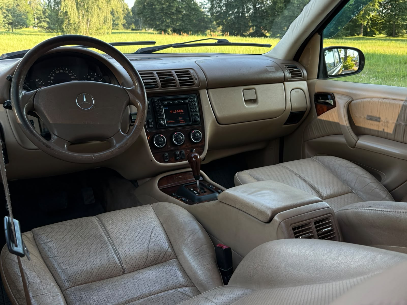 
Mercedes ML400 full									