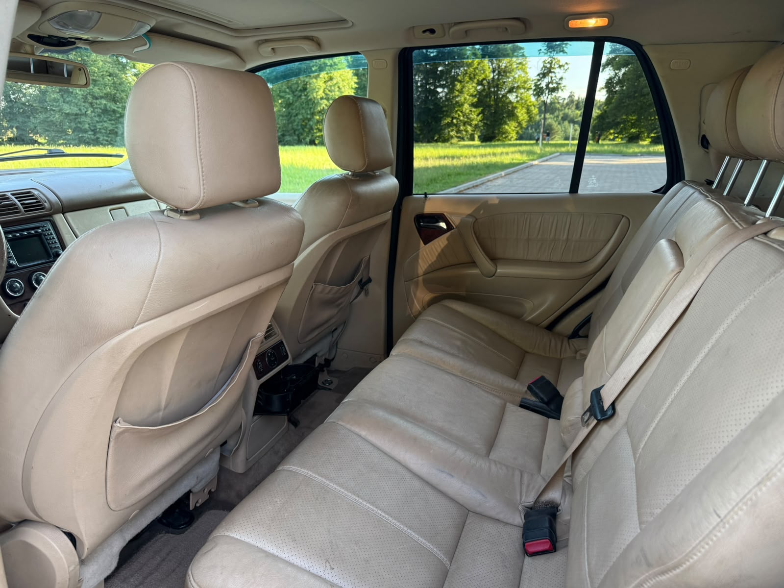 
Mercedes ML400 full									