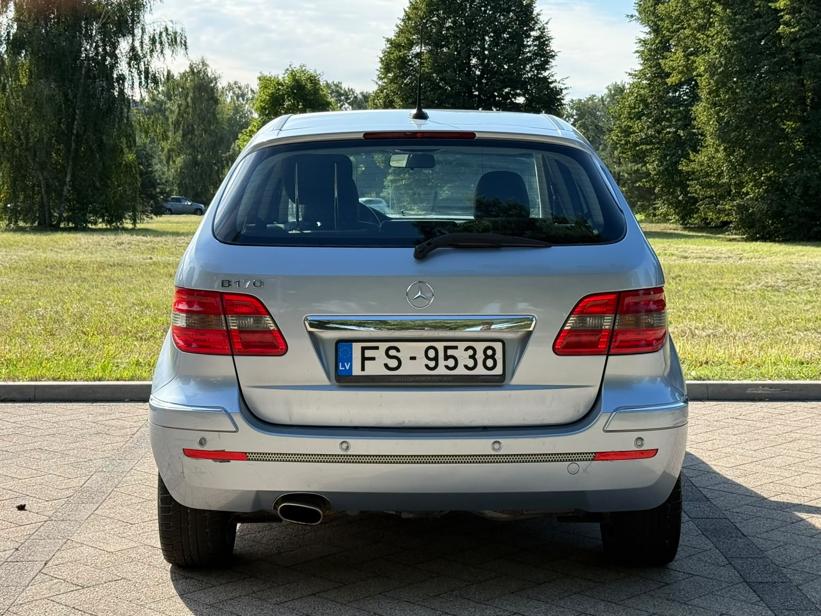 
Mercedes Benz B170 full									