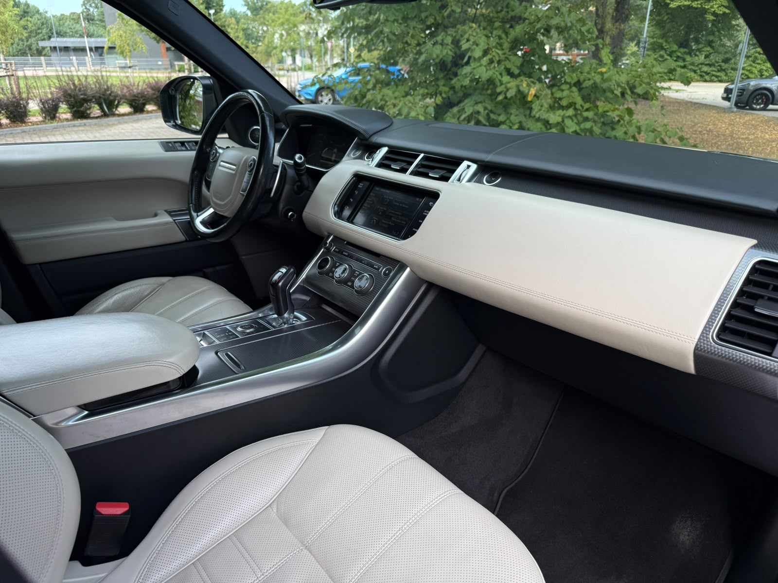 
Range Rover Sport full									