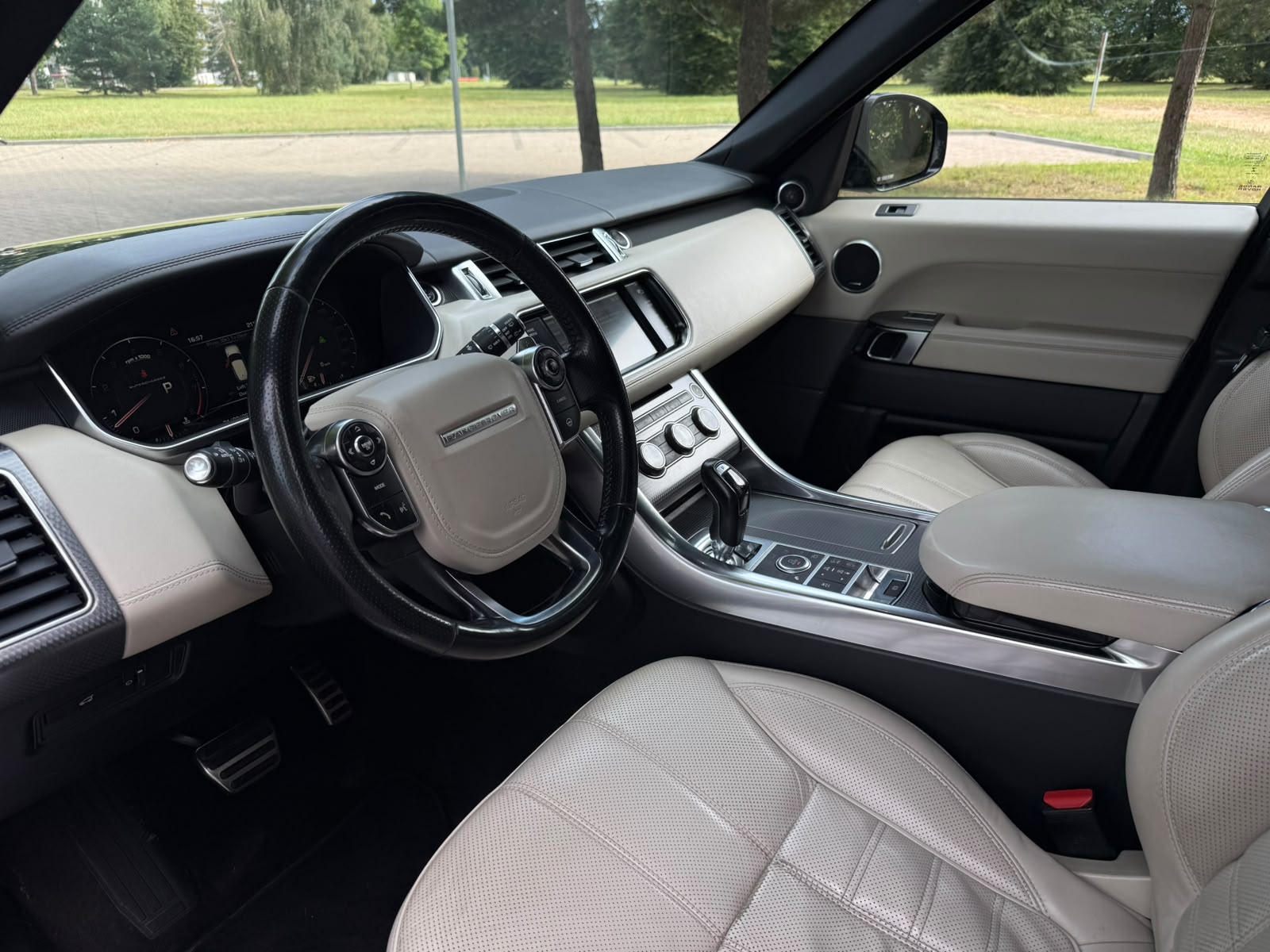 
Range Rover Sport full									