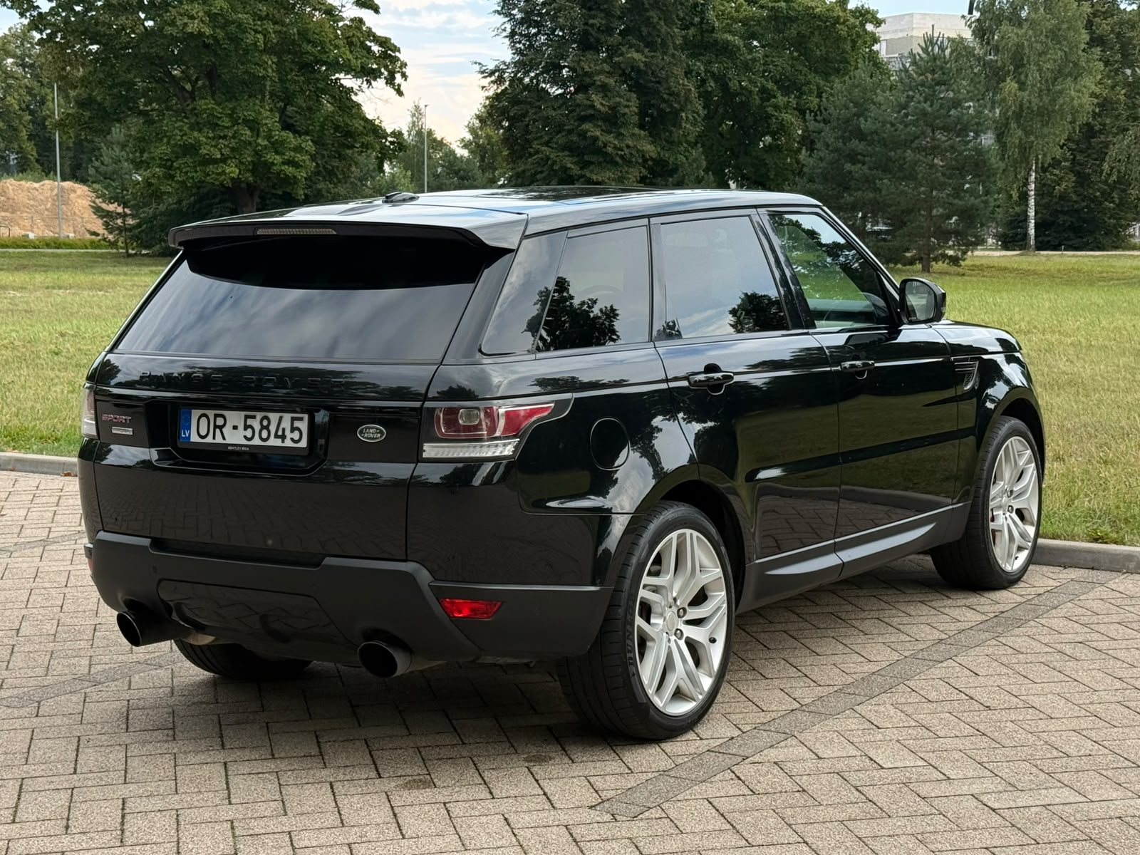 
Range Rover Sport full									