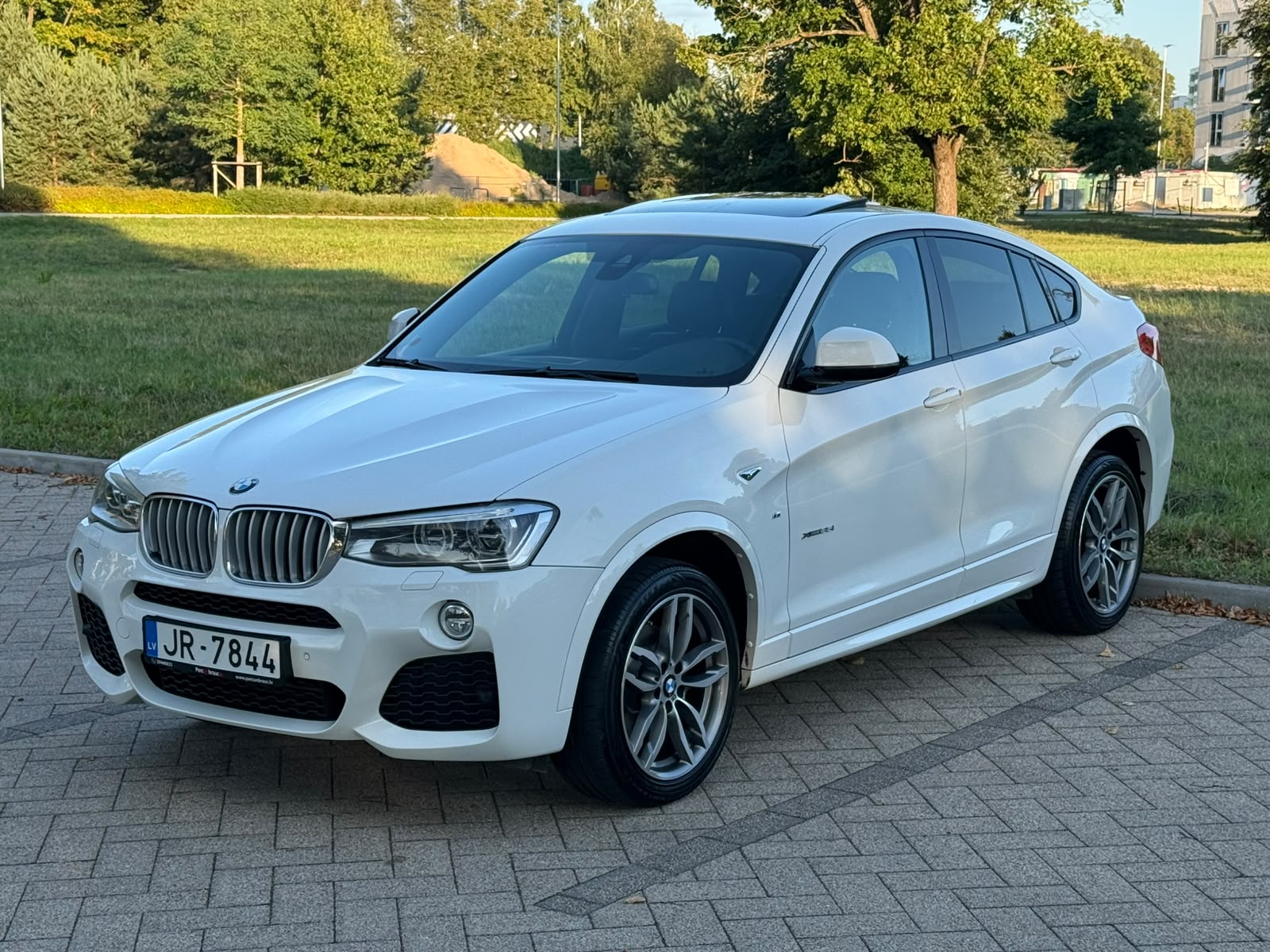 
BMW X4 full									
