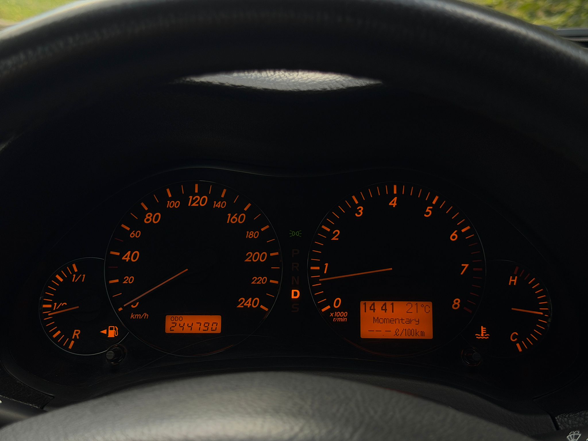 
Toyota Avensis full									